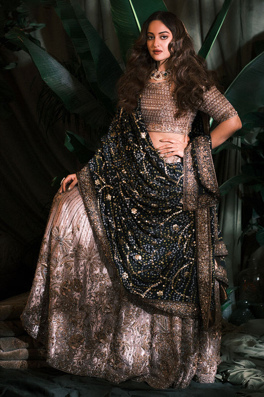 Sonakshi Sinha in Zenah