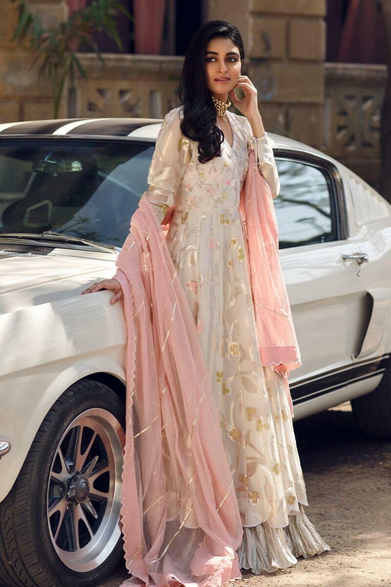 Floral White
