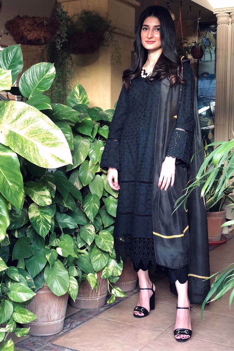 Midnight Melody Black