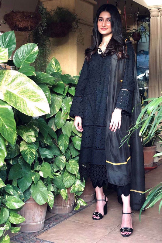 Midnight Melody Black